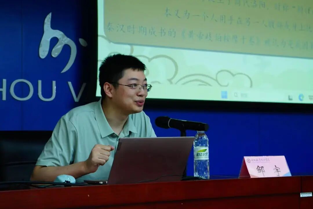 D903?e=.jpg